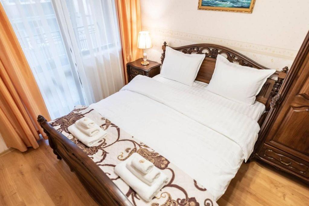 Vazov Residence , Two Bedroom Top Centre Apartment Варна Екстер'єр фото